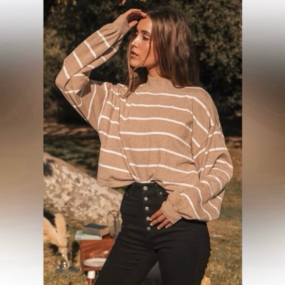 Lulus Striped Mock Neck Sweater Large Lightweight Oversized Crop Clean Girl